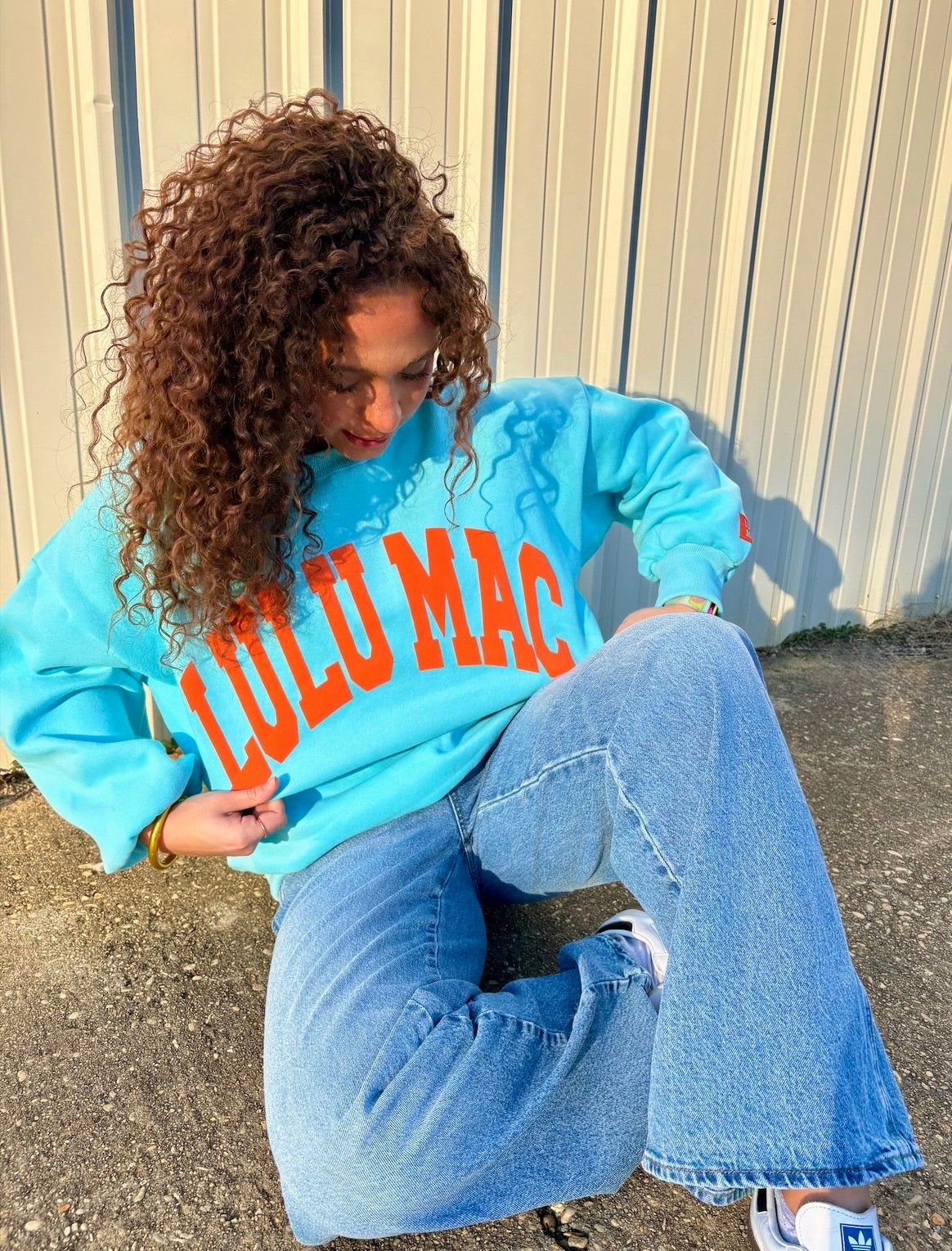 Lulu Mac Sweatshirt Blue with Coral Puff