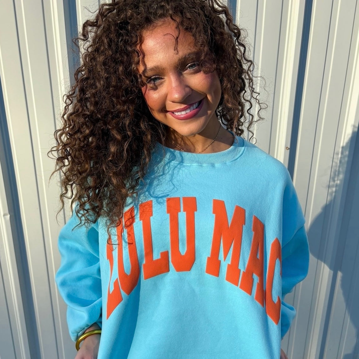 Lulu Mac Sweatshirt Blue with Coral Puff