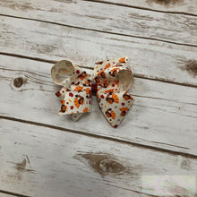 Load image into Gallery viewer, Wee Ones King Printed Seasonal Hairbow Clip