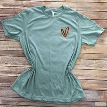 Load image into Gallery viewer, Leopard Heart Short Sleeve Tee