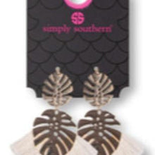 Load image into Gallery viewer, Simply Southern Earrings